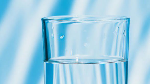 Reasons why you should start your day with a glass of water