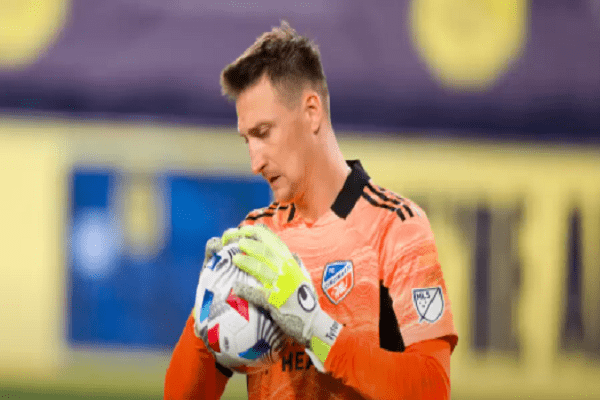 Ajax confirms the arrival of reserve keeper Tyton