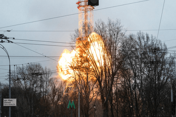 Russians bomb TV tower in Kiev