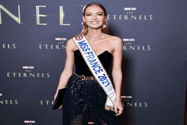 Amandine Petit - Miss France 2021- pushes a rant, internet users applaud her