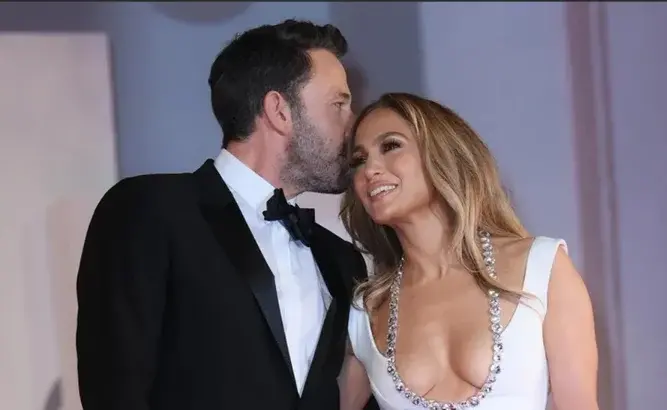 ben affleck and jennifer lopez wedding pictures