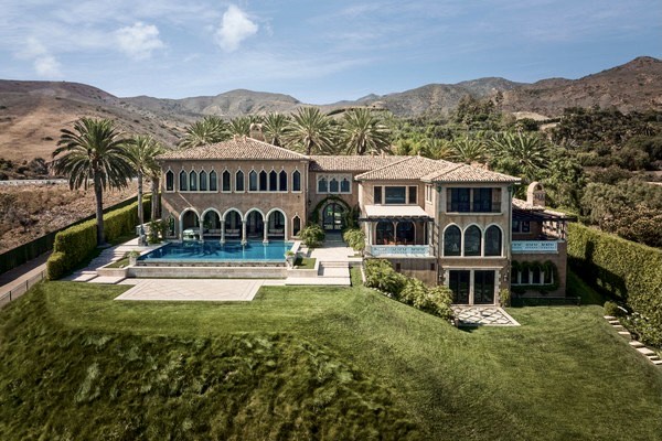 Details of Cher's $75 million mansion (Photo: Realtor)