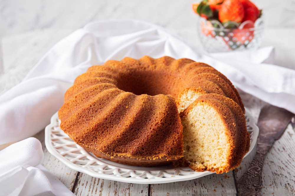 Cornmeal fit cake for you to enjoy this delight and keep your diet