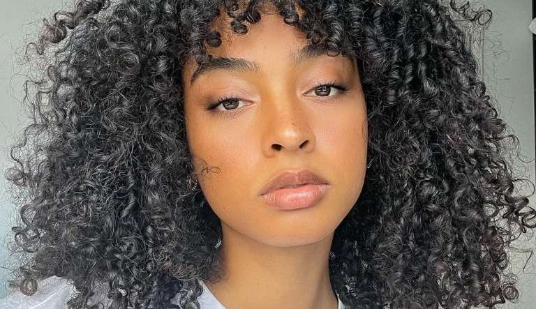 Perfect haircuts for curly hair