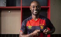 Vagner Love is decisive and lifts his th title