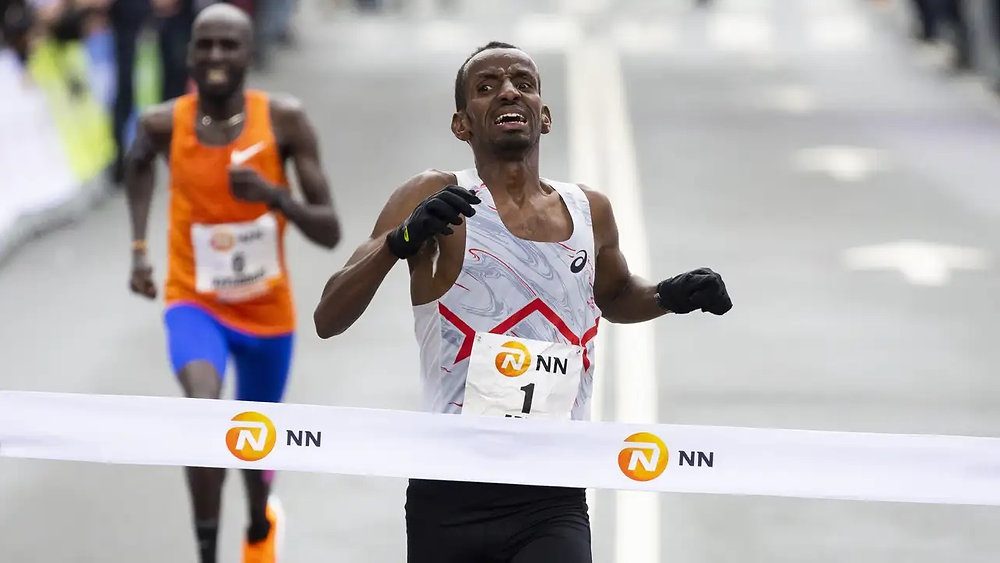 Bashir Abdi becomes two time champion of the Rotterdam Marathon and