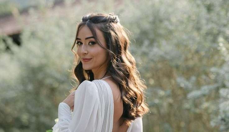 The best hairstyles for brides with long hair