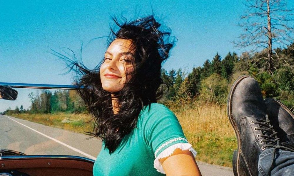 Camila Mendes reveals suffering from disorder that makes her hurt