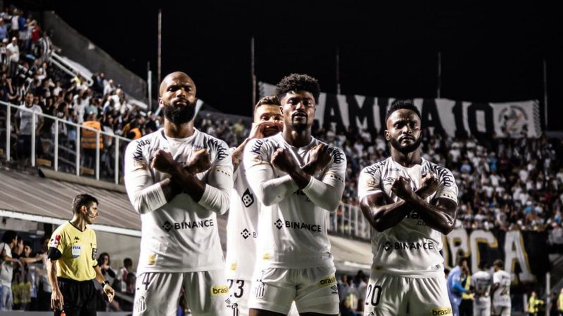 Santos takes scares, but turns around and wins América MG in