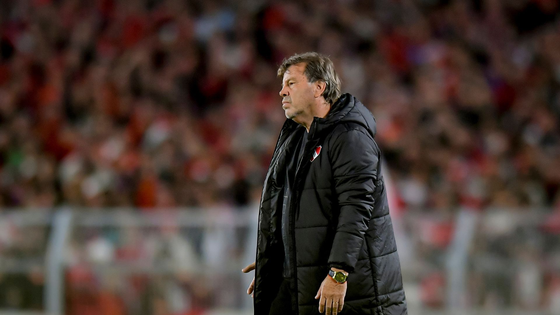 Ricardo Zielinski, coach of Independiente, against River Plate (Credit: Getty Images)