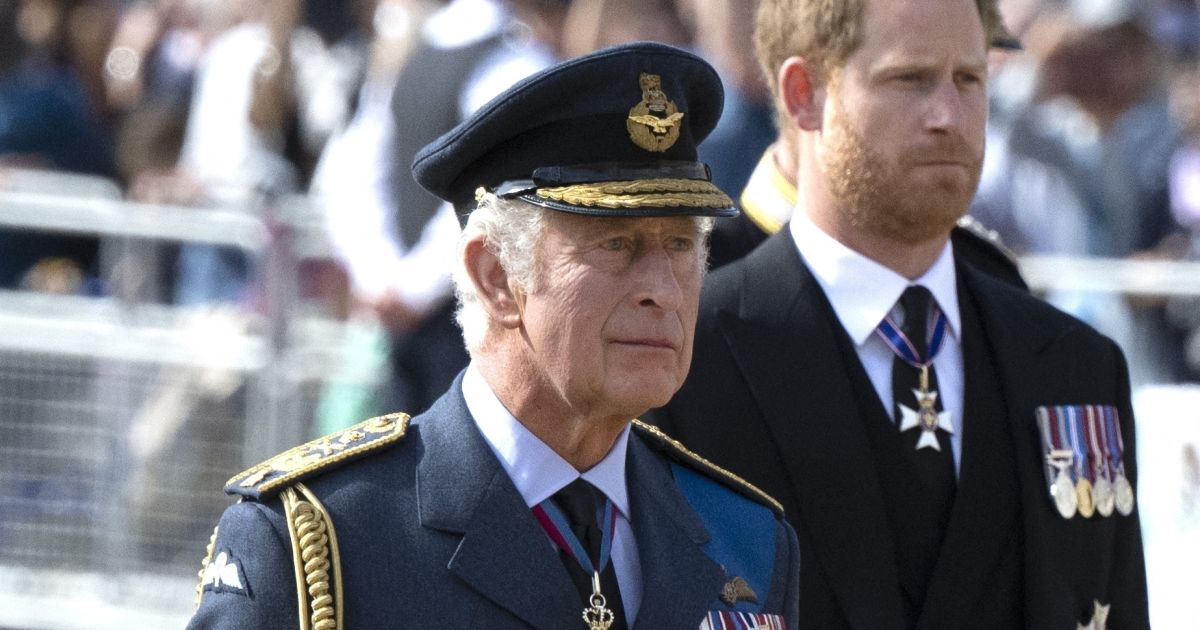 Coronation of Charles III Prince Harry very hesitant behind the