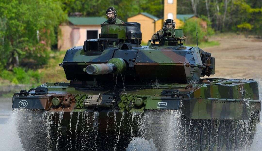 Denmark and the Netherlands will send Leopard tanks to