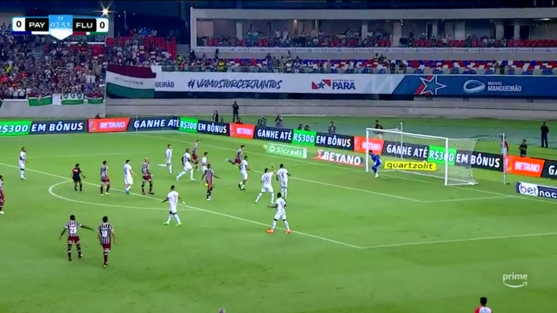 Moment of Fluminense's first goal in the game
