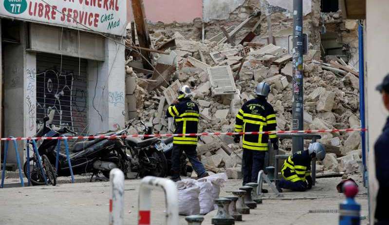 Four story building collapses in Marseille France