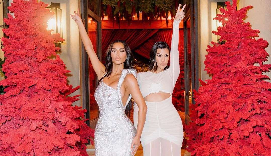 The relationship between Kim and Kourtney Kardashian seems to be