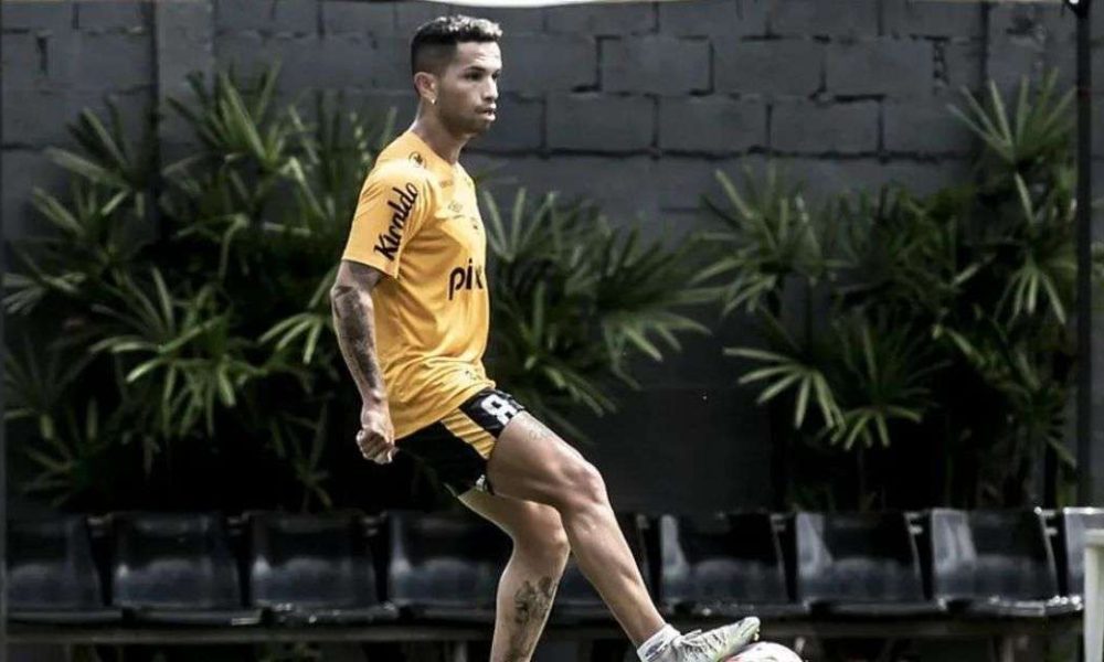 Vasco is close to signing Gabriel Carabajal from Santos