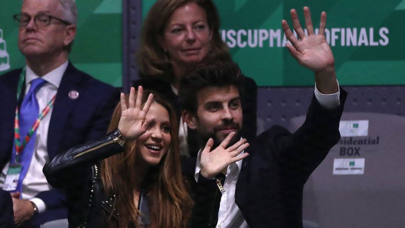 Piqué exchanged punches with Shakira's brother, says Spanish program
