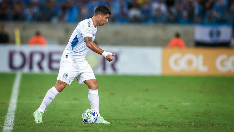 Suárez lives dry in the Brasileirão, and Grêmio counters: "It
