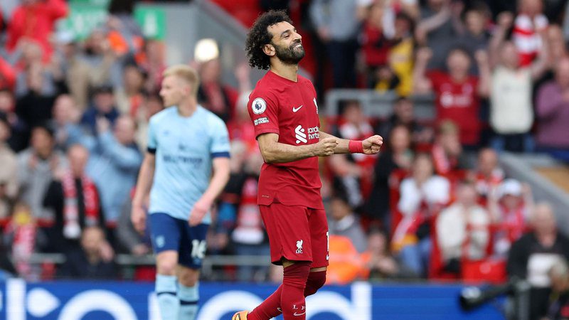 Salah scores as Liverpool clinch sixth straight Premier League win