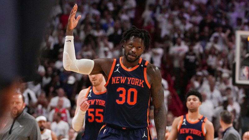 Julius Randle lashes out at teammates after Knicks loss, issues