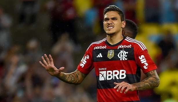 Striker Pedro do Flamengo has confirmed injury and becomes embezzlement