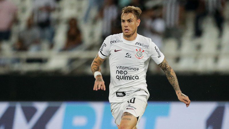 Roger Guedes detonates Corinthians' posture: "Talk less and "
