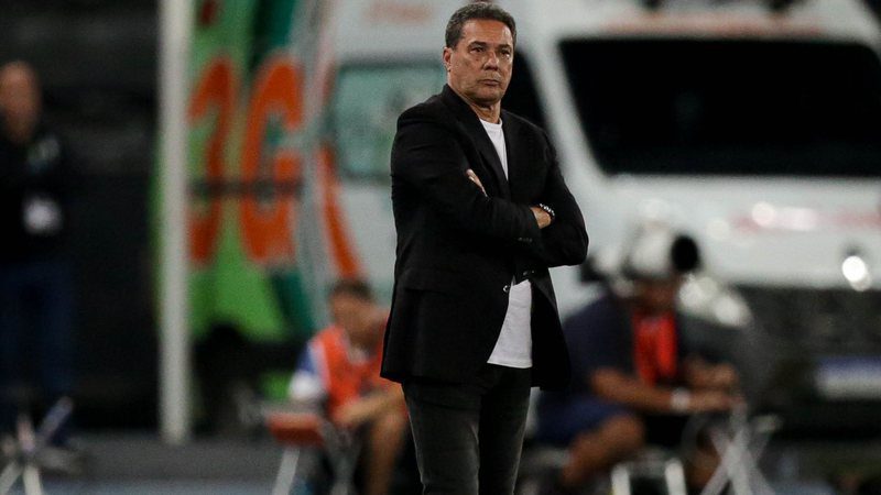 Luxemburgo denies "fear" at Corinthians and sends a strong message