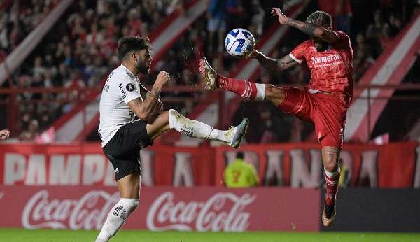 Corinthians draws in Argentina and gets complicated in Libertadores