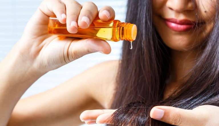 Discover the effect of mineral oil on hair