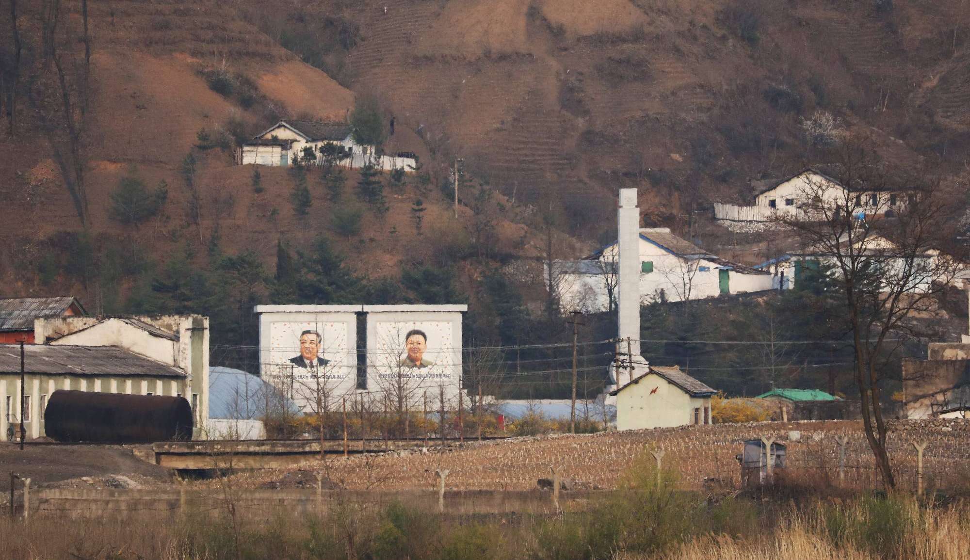 North Korea built a wall on its borders during the