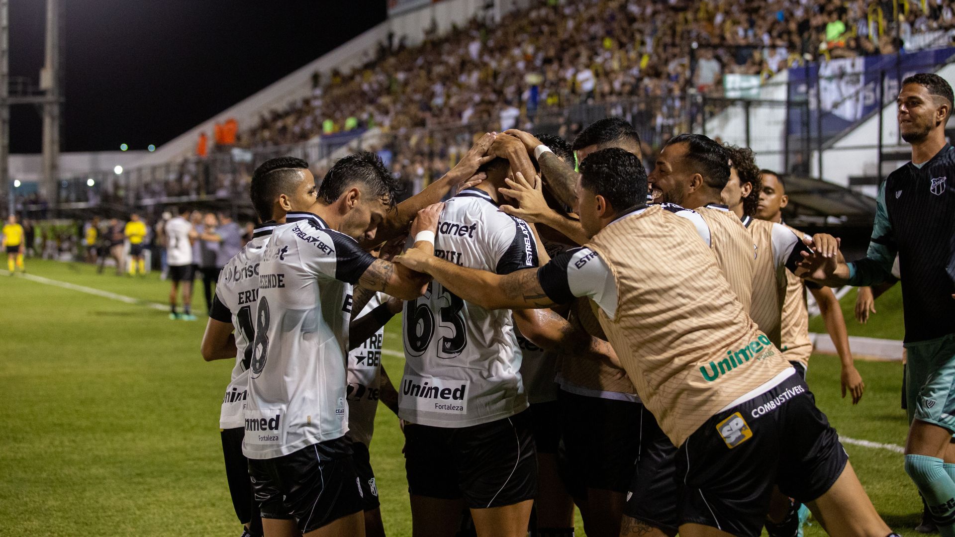 Ceará players celebrating victory against ABC (Credit: Felipe Santos / SC Ceará)