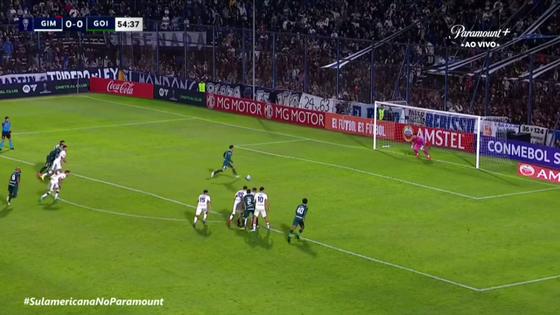 Moment of the first goal of Goiás