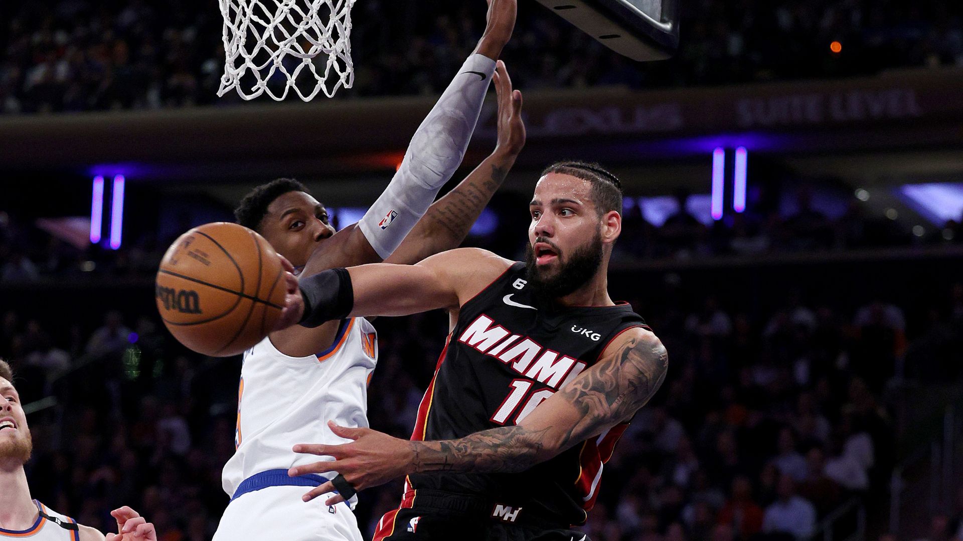 New York Knicks Beat Miami Heat in NBA Playoffs