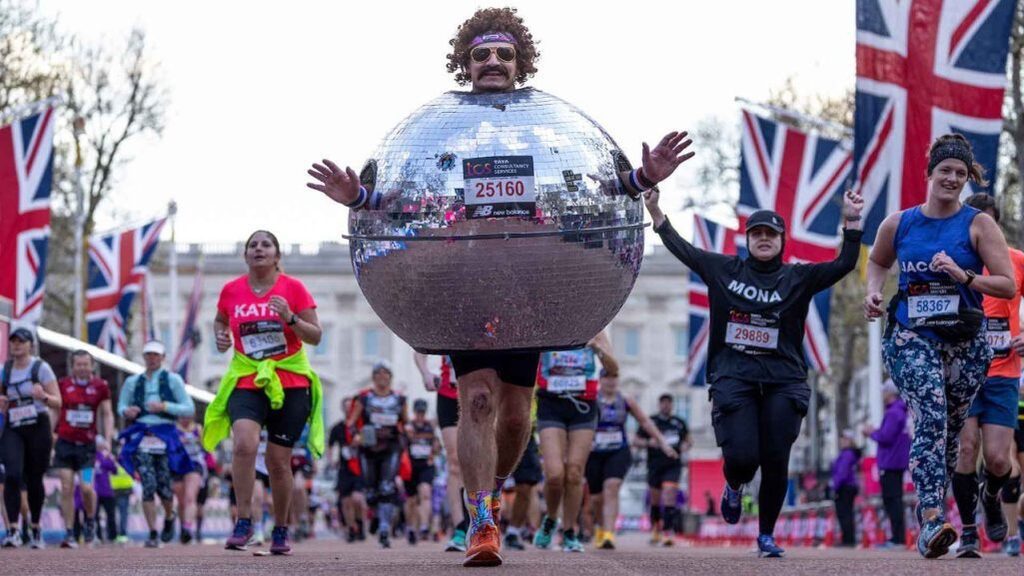 The MOST BIZARRE RECORDS from the LONDON Marathon