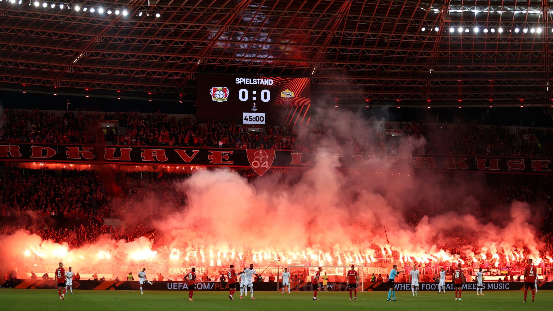 Bayer Leverkusen v Roma was stopped due to flares in the stands (Credit: Getty Images)