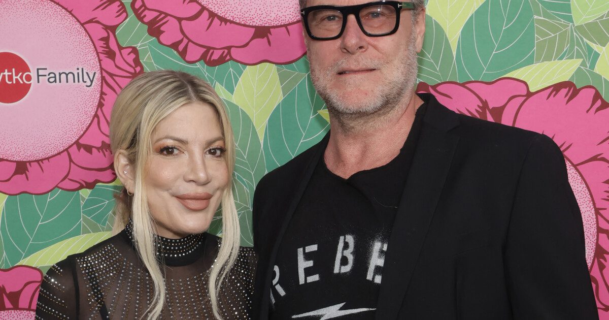 Tori Spelling single, she officially separates from Dean McDermott after