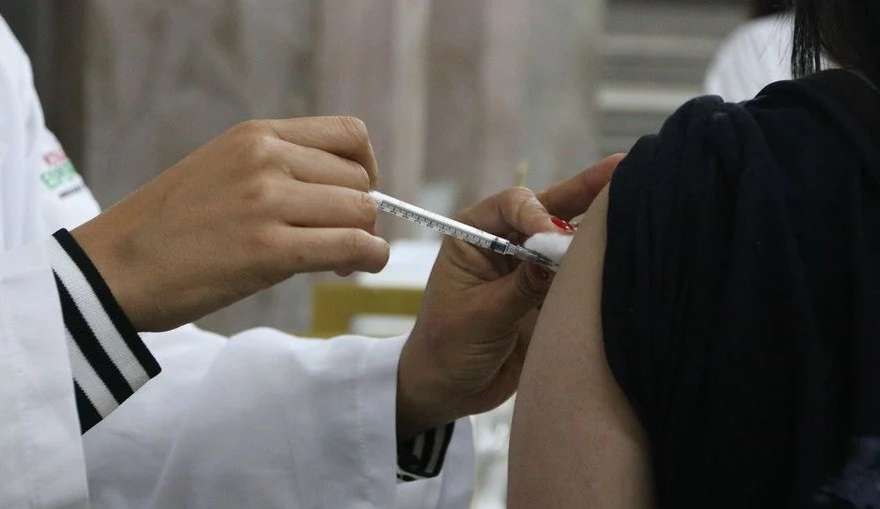 Brazil will receive dengue vaccine next week