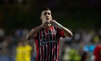 Pedrinho files lawsuit against São Paulo after dismissal