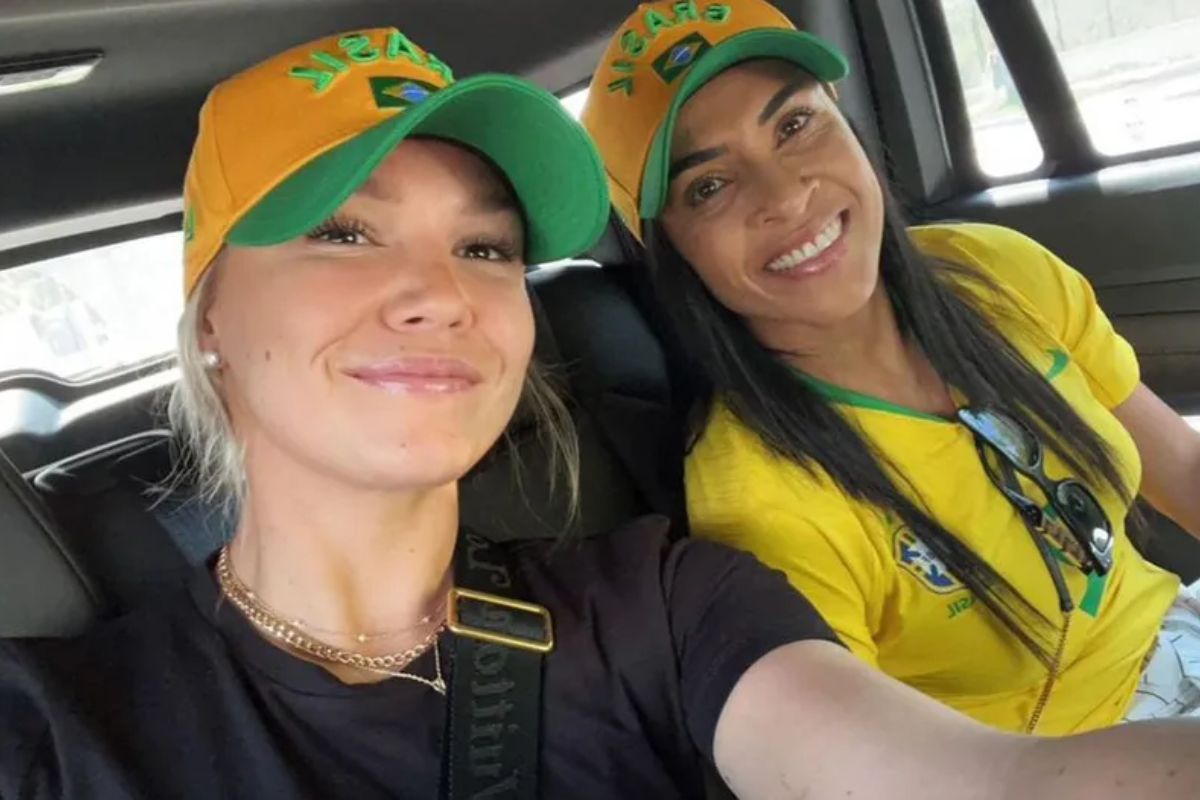 Marta wins a post from her girlfriend in Brazil's World