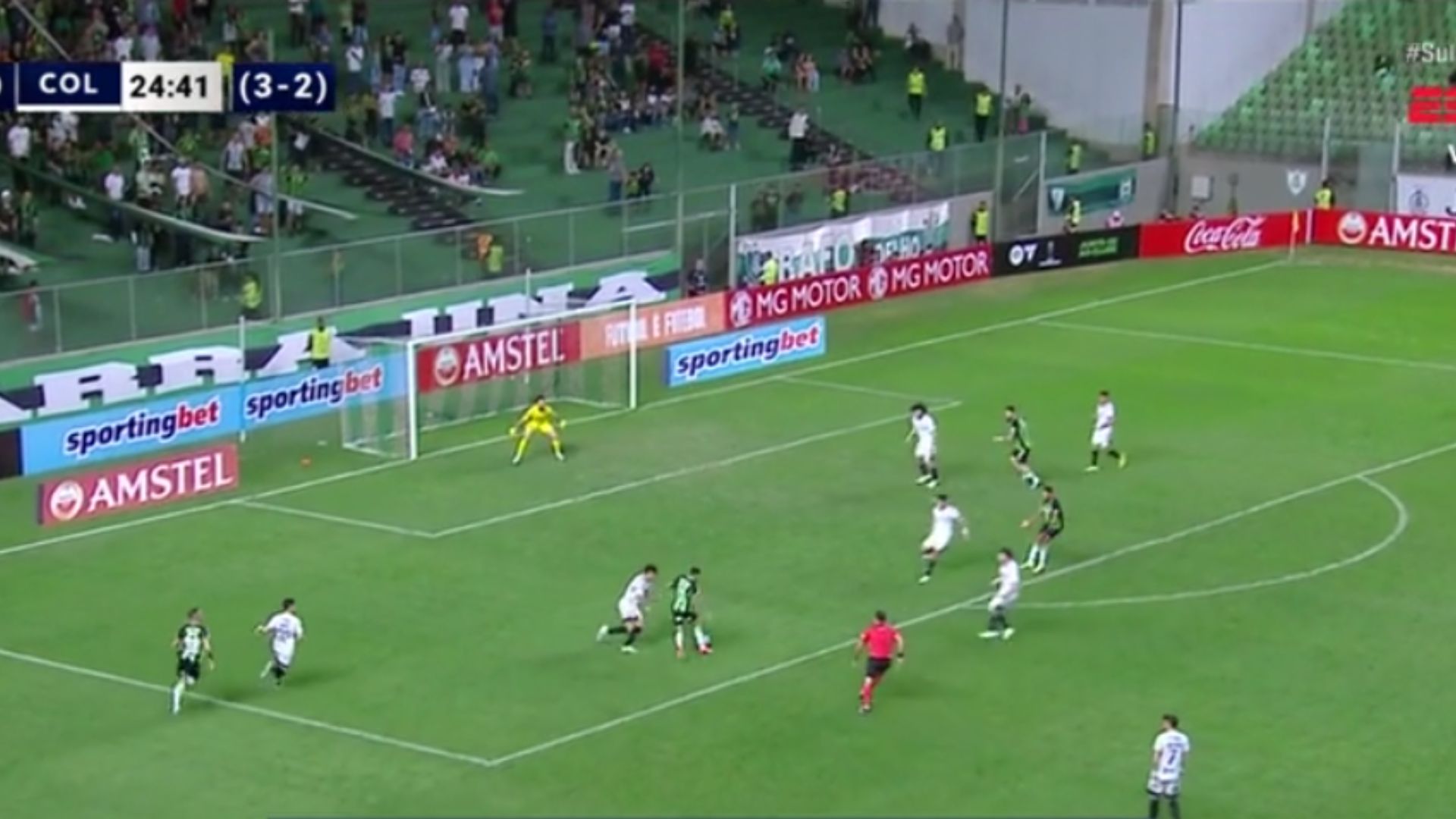 Moment of the third goal of América-MG