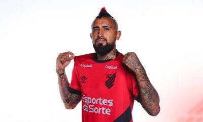 Arturo Vidal signs a contract until the end of the