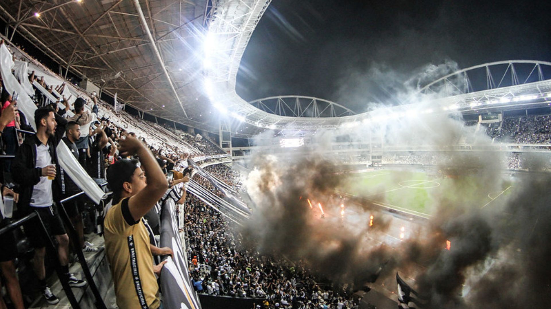 Botafogo crowd at Bragantino