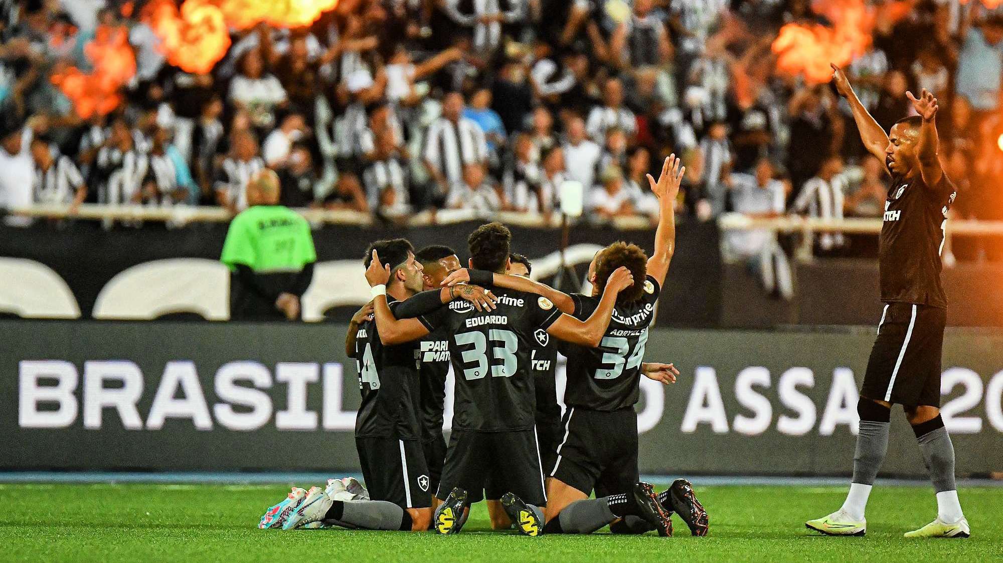 Botafogo makes history and maintains unbeaten record at Nilton Santos