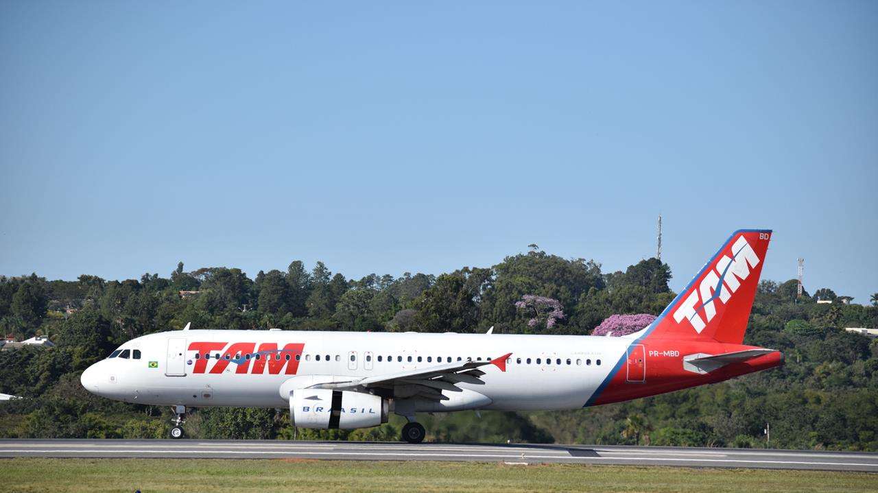 Florianópolis airport reopens after plane incident and surprises with speed