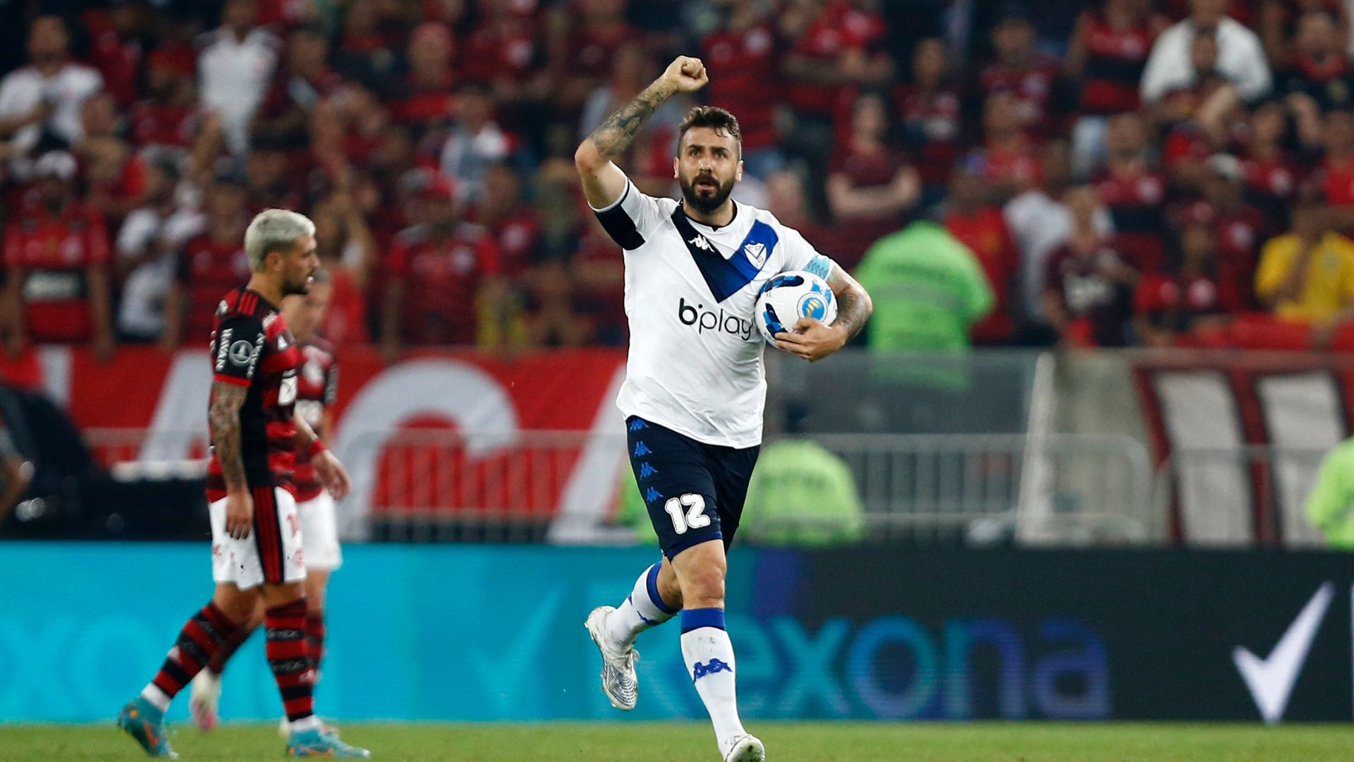 Pratto after scoring a goal against Flamengo, in 2022 (Credit: Getty Images)