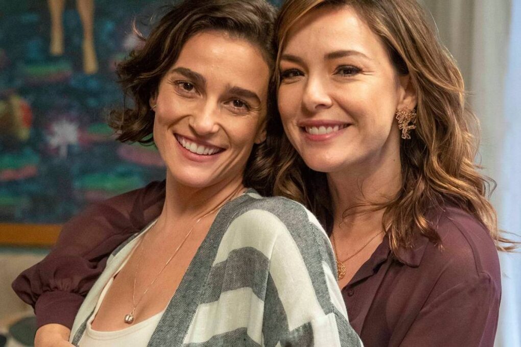 Vai na Fé: Clara and Helena have an altered ending