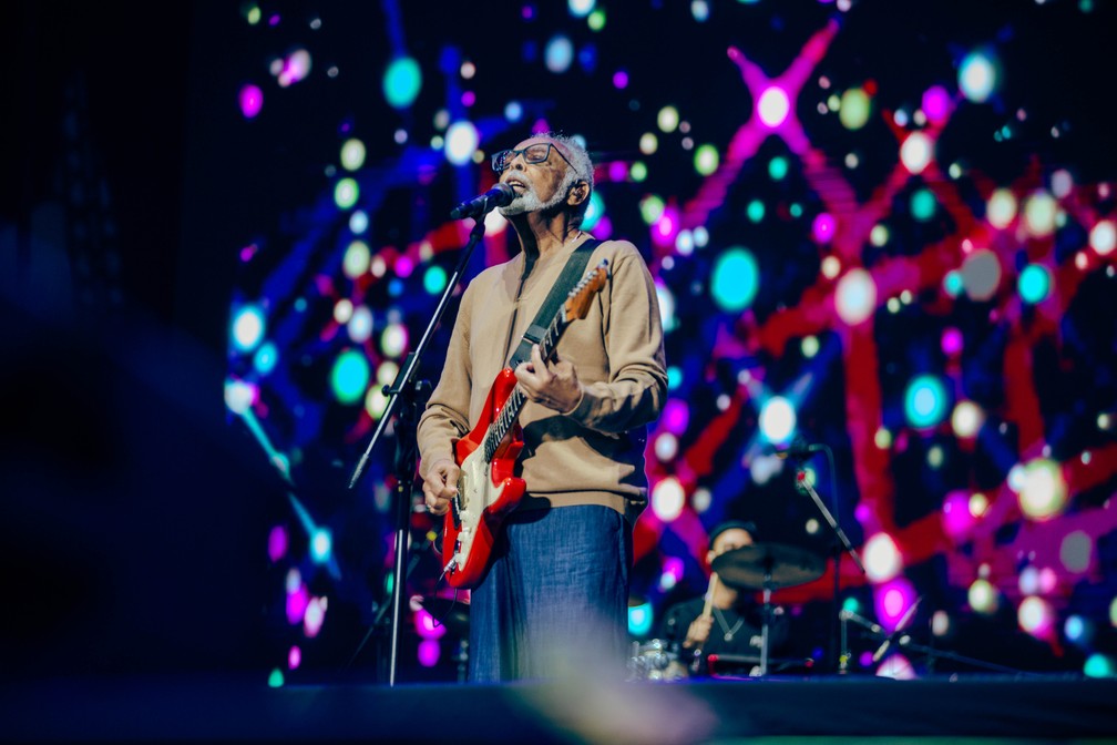 Gilberto Gil performs on the Samsung Galaxy Stage at Lollapalooza 2024 — Photo: Luiz Franco/g1
