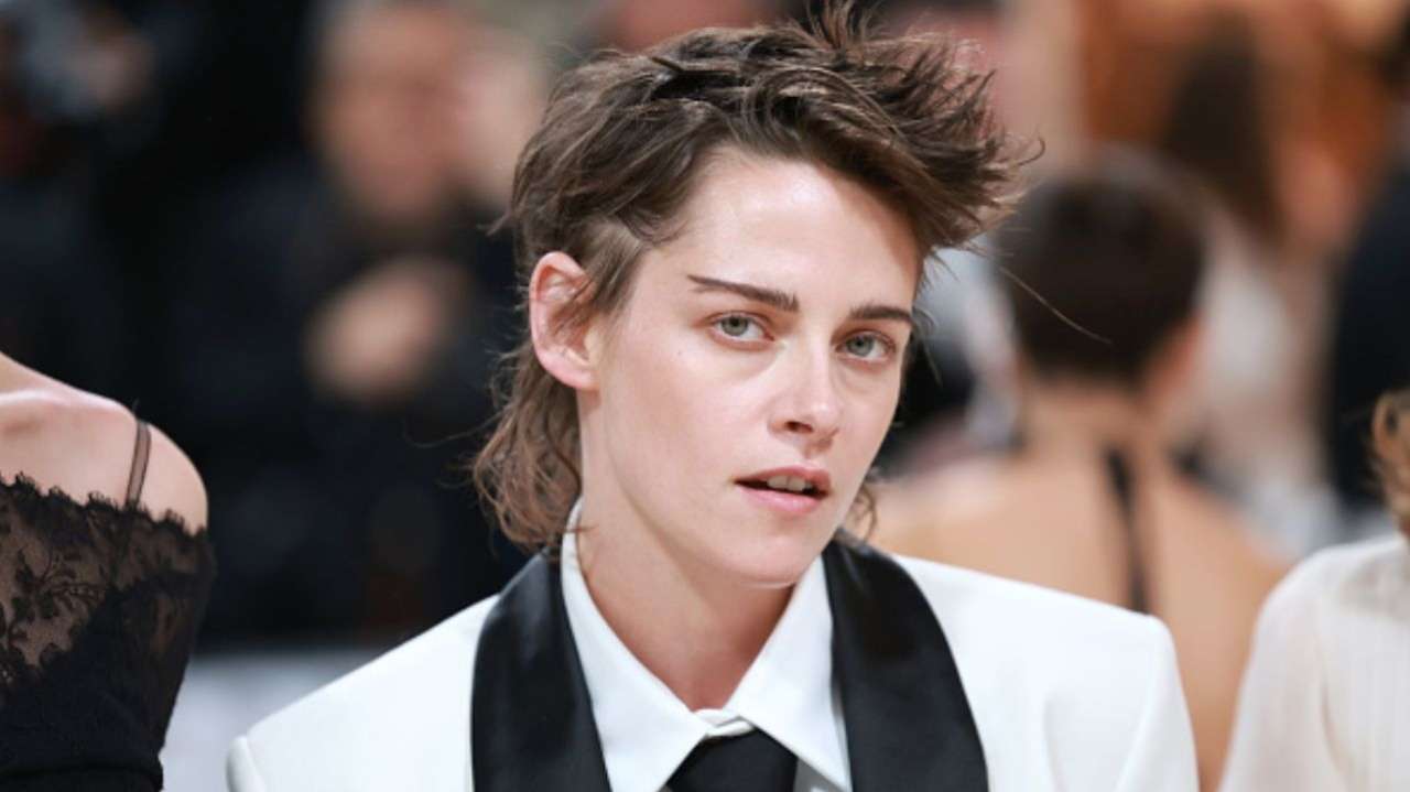 Kristen Stewart says she would break up with Edward if