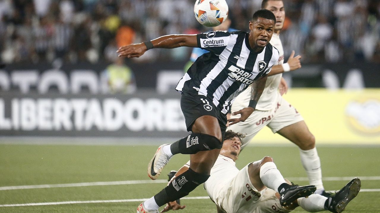 Botafogo has its first victory in the Libertadores after defeating