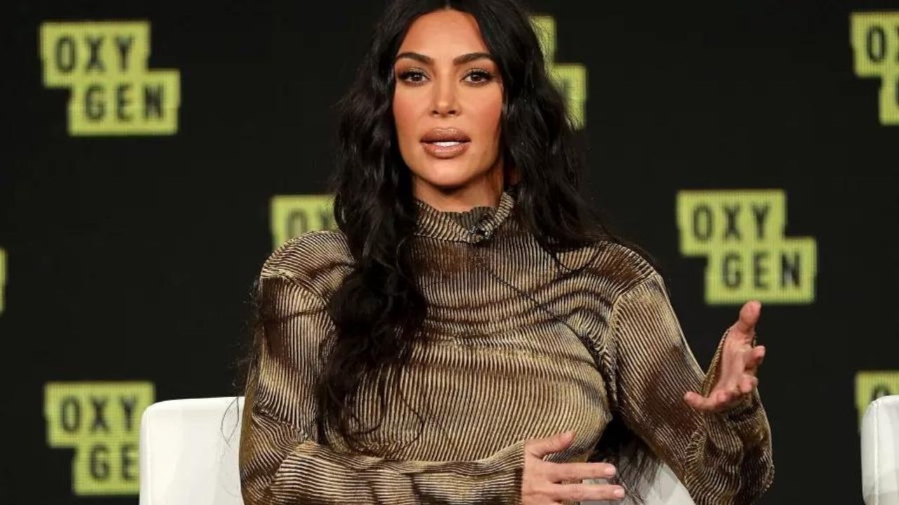 Kim Kardashian puts up for sale "dirty" designer bag worth